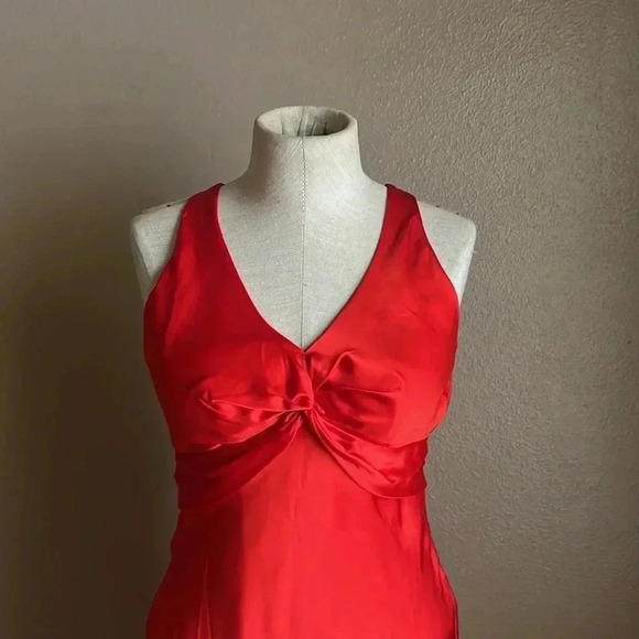Vintage Cache red satin dress with crisscross back. Size 4 - Picture 4 of 7